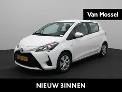 Wit Gebruikt 2019 Toyota Yaris Hybrid Active Hatchback | € 14.400 (Eerlijke prijs)