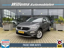 Grijs Gebruikt 2020 VW T-Roc Style SUV | € 18.385 (Eerlijke prijs)