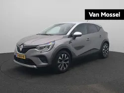 Grijs Gebruikt 2023 Renault Captur Evolution SUV | € 19.940 (Goede deal)