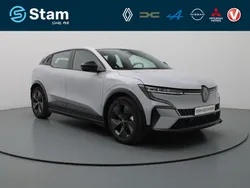 Grijs Gebruikt 2025 Renault Mégane Evolution Hatchback | € 37.990 (Duur)