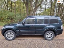 Groen Gebruikt 2017 Mitsubishi Pajero SUV | € 16.250