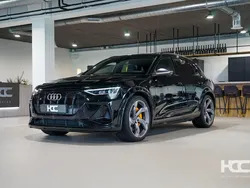 Zwart Gebruikt 2022 Audi e-tron Sport SUV | € 52.950 (Eerlijke prijs)