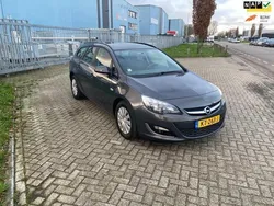 Grijs Gebruikt 2012 Opel Astra Cosmo Stationwagen | € 3.499