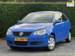 Blauw Gebruikt 2009 VW Polo Trendline Hatchback | € 2.950 (Goede deal)