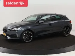 Grijs Gebruikt 2022 Cupra Leon Hatchback | € 24.400 (Goede deal)