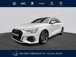 Wit Gebruikt 2024 Audi A3 S-Line Sedan | € 39.990 (Iets duurder)