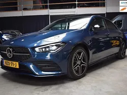 Blauw Gebruikt 2022 Mercedes 200 AMG line Sedan | € 36.885 (Iets duurder)