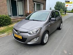 Grijs Gebruikt 2013 Hyundai i20 Edition Hatchback | € 5.495 (Iets duurder)