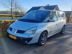 Grijs (metallic) Gebruikt 2005 Renault Espace Expression MPV | € 995 (Eerlijke prijs)