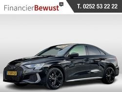 Zwart Gebruikt 2021 Audi A3 Sedan | € 13.450