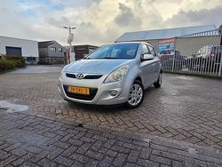 Grijs Gebruikt 2011 Hyundai i20 Hatchback | € 5.950 (Eerlijke prijs)