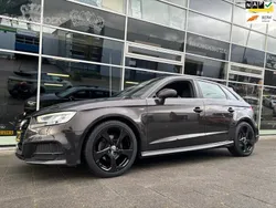 Bruin Gebruikt 2017 Audi A3 S-Line Hatchback | € 12.950 (Eerlijke prijs)