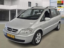 Grijs (metallic) Gebruikt 2004 Opel Zafira MPV | € 5.950