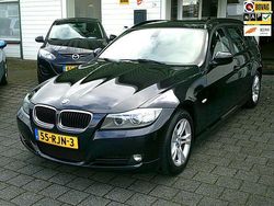 Zwart Gebruikt 2011 BMW 318 Luxury Line Stationwagen | € 8.850 (Duur)