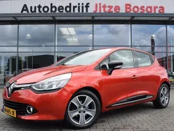 Rood Gebruikt 2013 Renault Clio IV Dynamique Hatchback | € 6.450 (Eerlijke prijs)