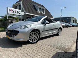 Grijs Gebruikt 2008 Peugeot 207 CC Cabriolet | € 2.950 (Eerlijke prijs)