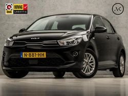 Zwart Gebruikt 2021 Kia Rio Hatchback | € 15.445 (Goede deal)