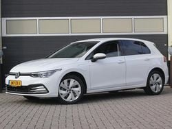 Wit Gebruikt 2021 VW Golf VIII Style Hatchback | € 23.900 (Super prijs)