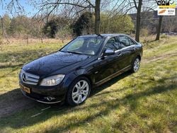 Zwart Gebruikt 2008 Mercedes C320 Avantgarde Sedan | € 4.850 (Goede deal)