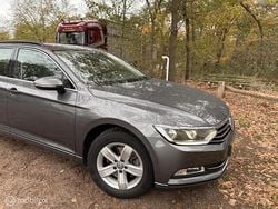 Grijs Gebruikt 2015 VW Passat Comfortline Stationwagen | € 11.945 (Eerlijke prijs)