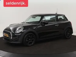 Zwart Gebruikt 2021 Mini ONE Business Hatchback | € 14.900 (Eerlijke prijs)