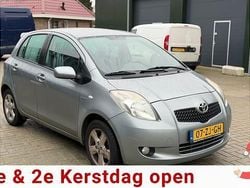 Grijs Gebruikt 2008 Toyota Yaris Luna Hatchback | € 2.000 (Eerlijke prijs)