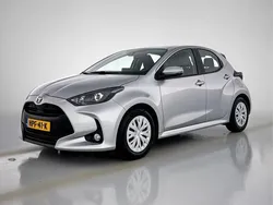 Grijs metallic Gebruikt 2024 Toyota Yaris Active Hatchback | € 22.945 (Eerlijke prijs)