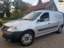 Grijs Gebruikt 2011 Dacia Logan Sedan | € 4.995 (Duur)
