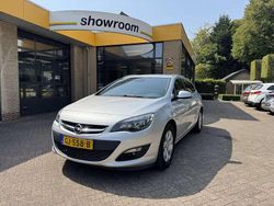 Grijs Gebruikt 2015 Opel Astra Edition Stationwagen | € 9.995 (Eerlijke prijs)