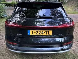 Zwart Gebruikt 2019 Audi e-tron Advanced SUV | € 31.000 (Eerlijke prijs)