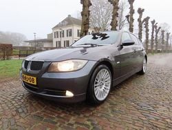 Grijs Gebruikt 2005 BMW 325 Executive Sedan | € 2.950 (Super prijs)