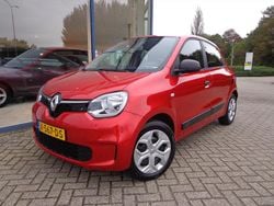 Rood Gebruikt 2020 Renault Twingo Life Hatchback | € 10.290 (Eerlijke prijs)