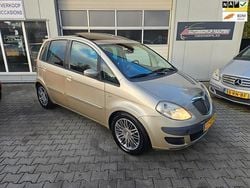 Grijs Gebruikt 2005 Lancia Musa MPV | € 1.650 (Eerlijke prijs)
