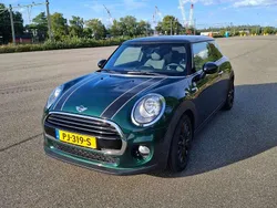 Groen Gebruikt 2017 Mini Cooper Business Hatchback | € 13.950 (Eerlijke prijs)