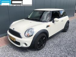 Witcreme wit Gebruikt 2013 Mini ONE Business Hatchback | € 7.900 (Iets duurder)