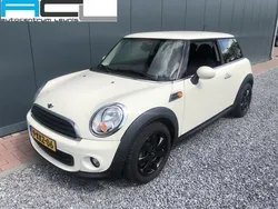 Witcreme wit Gebruikt 2013 Mini ONE Business Hatchback | € 7.900 (Iets duurder)