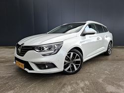 Wit Gebruikt 2020 Renault Mégane GrandTour Bose Edition Stationwagen | € 14.745 (Eerlijke prijs)