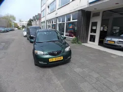 Groen, metallic lak Gebruikt 2005 Mazda 2 Touring MPV | € 1.999 (Eerlijke prijs)