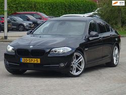 Zwart Gebruikt 2011 BMW 523 Executive Sedan | € 11.499 (Eerlijke prijs)