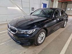 Zwart Gebruikt 2021 BMW 318 Sport Line Sedan | € 26.390 (Goede deal)