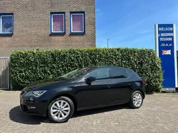 Zwart, metallic lak Gebruikt 2017 Seat Leon Style Hatchback | € 12.495 (Goede deal)