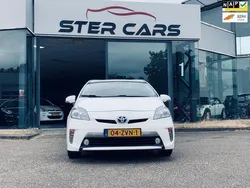 Wit, metallic lak Gebruikt 2013 Toyota Prius Hatchback | € 11.250 (Eerlijke prijs)