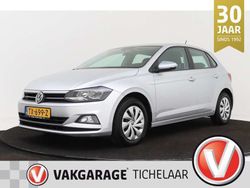 Grijs, metallic lak Gebruikt 2018 VW Polo Comfortline Hatchback | € 10.945 (Eerlijke prijs)