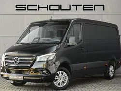 Zwart Nieuw 2024 Mercedes Sprinter Van | € 57.900