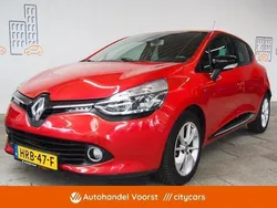 Rood Gebruikt 2015 Renault Clio IV LIMITED Hatchback | € 7.845 (Eerlijke prijs)