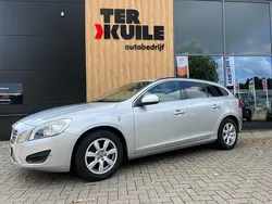 Grijs Gebruikt 2012 Volvo V60 Summum Stationwagen | € 9.950 (Eerlijke prijs)