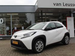 Wit Gebruikt 2024 Toyota Aygo X Play SUV | € 15.900