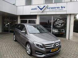Grijs Gebruikt 2015 Mercedes B180 Urban MPV | € 22.950