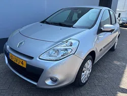 Grijs Gebruikt 2009 Renault Clio R.S. Business Hatchback | € 3.950 (Eerlijke prijs)