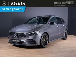 Grijs Gebruikt 2024 Mercedes B180 AMG line MPV | € 43.950 (Eerlijke prijs)